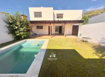 Casa de 6 ambientes, Córdoba · Dúplex en Venta en Zona Norte | Recta Martinolli – Puente de Los Carolinos.