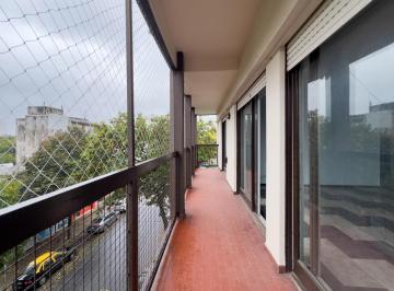 Departamento · 73m² · 3 Ambientes · 1 Cochera · Venta Departamento 3 Ambientes Balcón Al Frente Cochera Villa Devoto