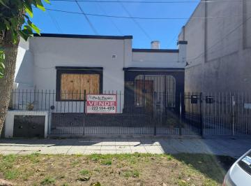 PH de 3 ambientes, Mar del Plata · PH 3 Ambientes Al Frente con Patio - Villa Primera