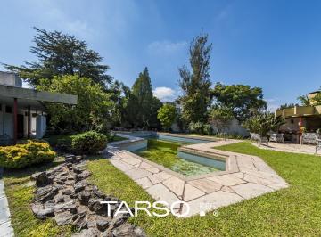 Casa · 442m² · 8 Ambientes · 3 Cocheras · Casa 3 Dorm. + Escritorio en Cerro de Las Rosas