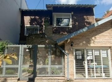 Casa · 175m² · 4 Ambientes · 1 Cochera · C/ Parque y Pileta Florida Este Vicente López