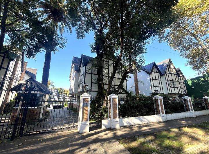 Casa · 115m² · 5 Ambientes · 1 Cochera