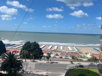 Departamento · 75m² · 2 Dormitorios · 1 Cochera · Departamento 3 Ambientes - Plena Vista Al Mar - Playa Grande