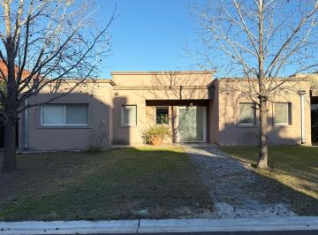 Casa de 5 ambientes, Escobar · Casa en Una Planta Ambientes Amplio
