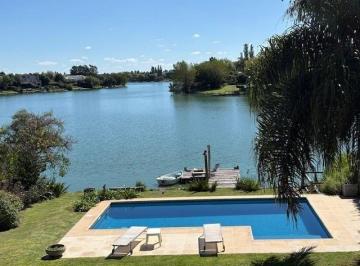 Casa · 267m² · 6 Ambientes · 1 Cochera · Casa en Venta en Santa Barbara, Tigre, G. B. a. Zona Norte
