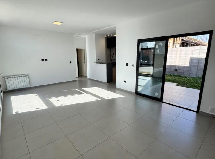 PH · 179m² · 3 Ambientes · 1 Cochera
