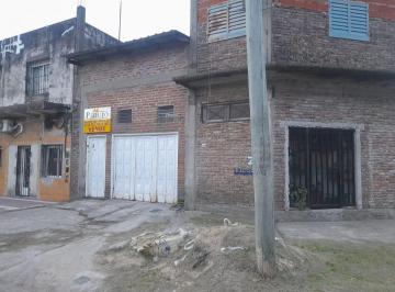 Casa de 7 ambientes, Lanús · Venta en Block con Dos Galpones Comerciales en Lanús