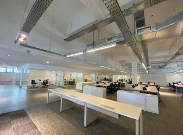 Oficina comercial · 3210m² · 5 Cocheras · Oficina en Parque Patricios