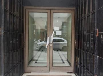 Oficina comercial de 2 ambientes, Recoleta · 41 m² - Oficina o Consultorio - Hall - 2 Despachos - Cocina - Baño - Contrafrente