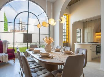 Casa · 196m² · 3 Dormitorios · 1 Cochera · Venta - Casa de 3 Dorm. Comodin con Cochera y Patio - Abasto, Rosario.