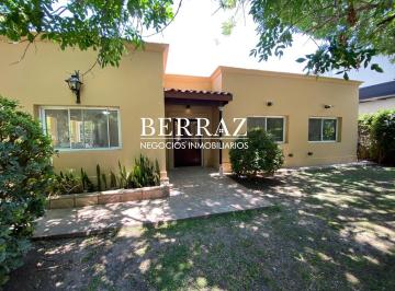 Casa · 127m² · 4 Ambientes · 2 Cocheras · Casa Venta 3 Dorm. Barrio Los Potrillos Lote de 520 m² Pilar