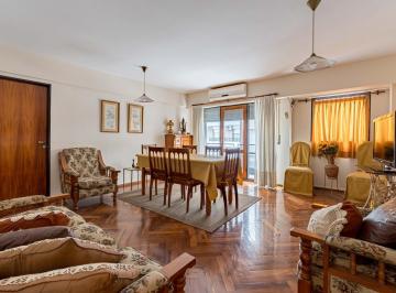 Departamento · 82m² · 4 Ambientes · Venta - Piso Exclusivo de 3 Dorm. y Doble Balcón - Centro, Rosario.