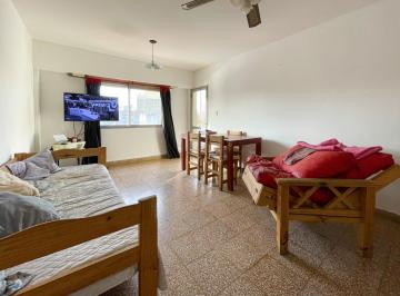 Departamento · 49m² · 4 Ambientes · Venta - Departamento de Dos Dorm. con Balcón - Pichincha, Rosario.