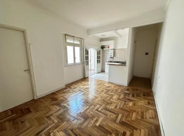 PH · 43m² · 2 Ambientes · Departamento PH 2 Ambientes con Patio en Venta en Caballito