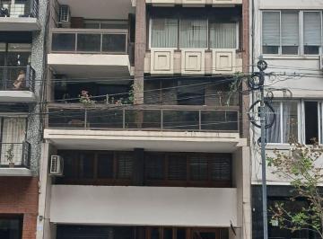 Departamento de 4 ambientes, Recoleta · Av Pueyrredon Al 2300 - Recoleta - Departamento a Refaccionar en Venta