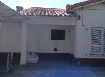 Casa · 147m² · 5 Ambientes · Casa en Venta - 4 Dorm. 2 Baños - San Nicolás