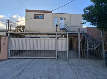 Casa · 180m² · 6 Ambientes · 1 Cochera · Casa en Venta 6 Ambientes en S. a de Padua