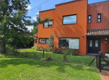 Casa · 200m² · 5 Ambientes · 1 Cochera · Casa en Alquiler en Barrio Mapuche Country Club, Pilar, G. B. a. Zona Norte