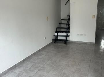 Departamento · 65m² · 3 Ambientes · Alquiler Duplex 3 Ambientes con Patio - San Justo