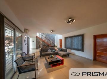 Casa de 12 ambientes, Córdoba · Casa - 3 Dorm - Los Sauces