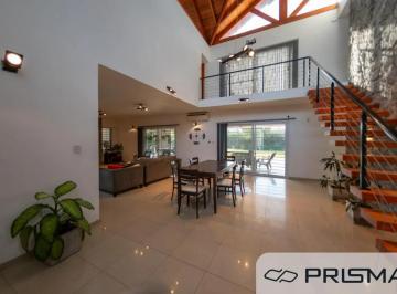 Casa de 12 ambientes, Córdoba · Casa - 3 Dorm - Los Sauces