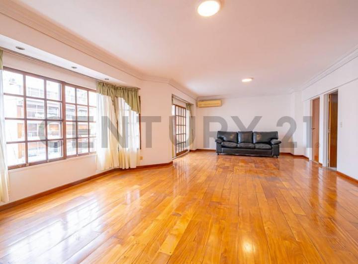 Excelente Piso Entero en Alquiler Villa del Parque