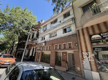 Departamento · 34m² · 2 Ambientes · Oportunidad! 2 Amb en 2do por Escalera!. Muy Luminoso y Funcional! Ideal Primera Vivienda.