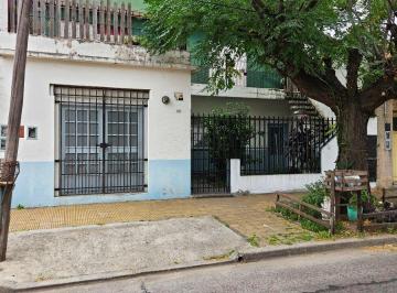PH de 4 ambientes, Tres de Febrero · PH 4 Ambientes en Venta con Patio – Posible Local o Cochera – Ciudadela