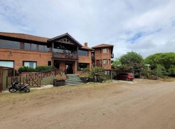 Hotel , Valeria del Mar · Cod 254 - Complejo Turístico en Venta – a 50 m del Mar con Piscina Climatizada y Spa