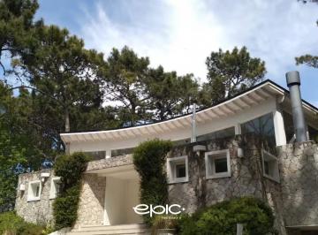 Casa · 265m² · 5 Ambientes · Casa en Venta en Cariló