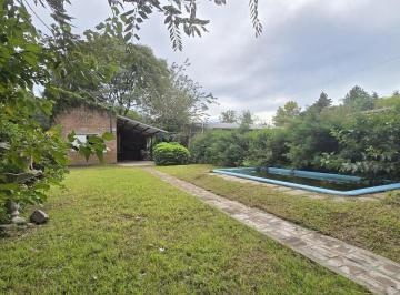 Casa · 50m² · 2 Ambientes · 4 Cocheras · Venta / Permuta Casa con Pileta. Lote 440 m² Forestado y Parquizado. Pueblo Esther
