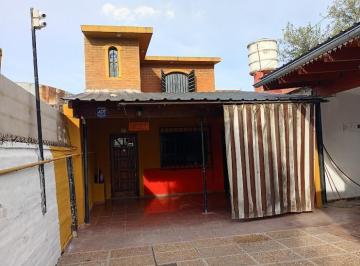 PH · 3 Dormitorios · 2 Cocheras · PH en San Vicente
