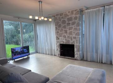 Casa · 350m² · 5 Dormitorios · 2 Cocheras · Casa - Rumenco