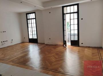 Departamento · 118m² · 4 Ambientes · Imperdible 4 Ambientes en 118 m² Refaccionado a Nuevo en Edificio Antiguo y de Categoria!