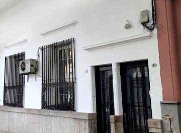 PH · 80m² · 4 Ambientes · Oportunidad en San Cristóbal: PH 100 m² con Terraza y Entrad