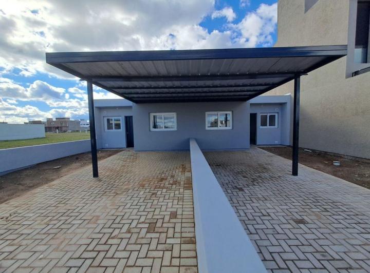 Casa · 105m² · 5 Ambientes · 1 Cochera