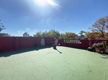 PH · 52m² · 2 Ambientes · PH en Venta. Versalles con Terraza Propia. Potencial y Gran Vista con Privacidad