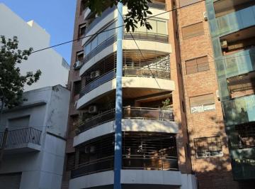 Departamento · 95m² · 4 Ambientes · Departamento en Venta - 3 Dorm. 3 Baños - Caballito