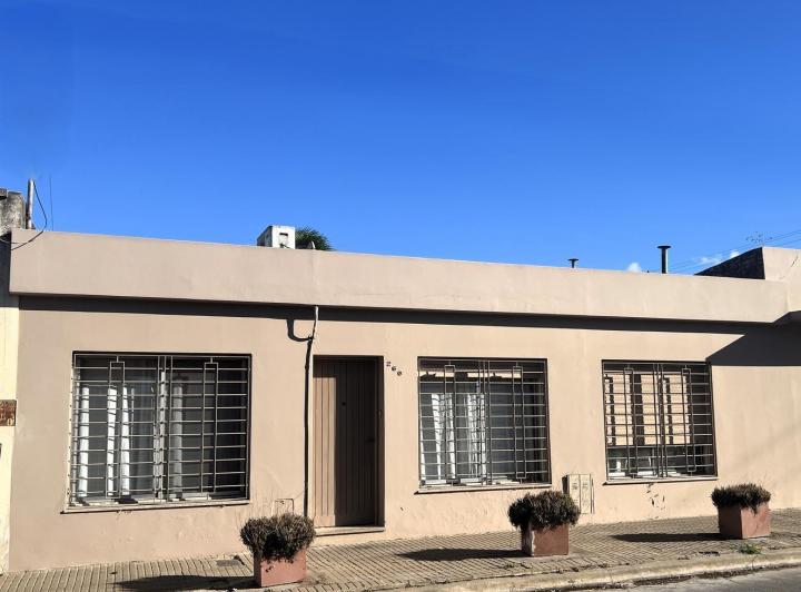 Casa · 68m² · 4 Ambientes