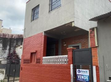 Casa · 118m² · 3 Ambientes · Tf877 - Terreno con Construcción a Demoler o Reciclar - Villa Sarita