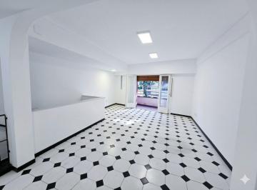 Casa · 135m² · 3 Ambientes · 1 Cochera · Venta Casa 3 Amb Garage Local Comercial Boedo