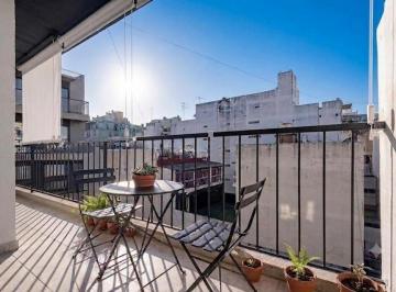 Departamento · 68m² · 4 Ambientes · Reciclado. 4amb. Piso Alto. Vista Abierta. Barrio Norte.