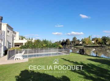 Casa · 250m² · 8 Ambientes · Casa en Venta en Principado Canning Al Lago Laguna