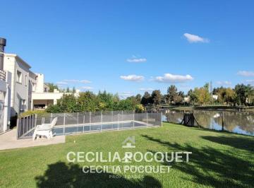 Casa · 250m² · 8 Ambientes · Casa en Venta en Principado Canning Al Lago Laguna