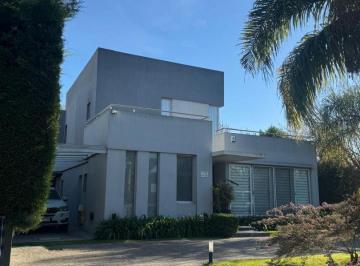 GLE-GLE-1315_2 · Casa 4 Ambientes. | Camino General Belgrano Al 8700