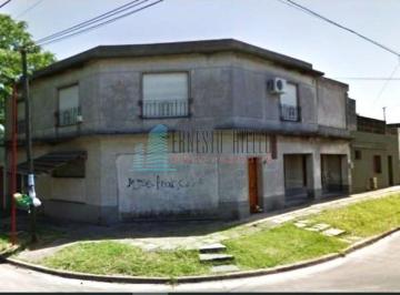 Casa · 185m² · 5 Ambientes · 1 Cochera · Venta Casa 4 Ambientes con Local - Inmuebles Para Desarrollos o Emprendimiento