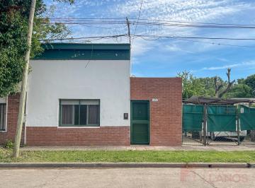 Casa · 360m² · 3 Ambientes · Casa de 3 Ambientes en Venta en Lujan, San Cayetano, con Parque