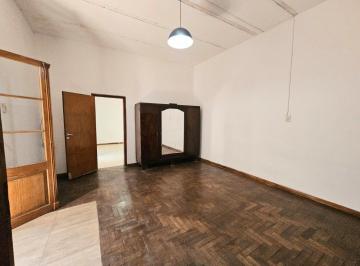 Departamento · 40m² · 2 Ambientes · Alquiler - Departamento de Pasillo - 1 Dormitorio