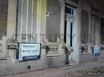 Casa · 257m² · 5 Ambientes · 1 Cochera · Casa Centrica en Venta en Rafaela
