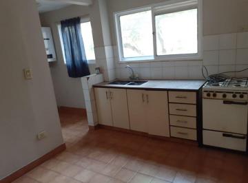 Departamento de 5 ambientes, Rosario · Departamento de 65 m² con 2 Dorm. en Alquiler en Centro